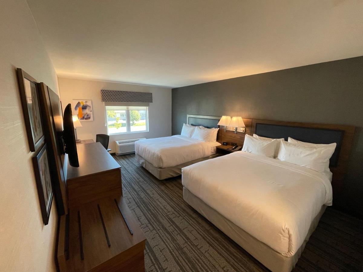 Comfort Inn & Suites Carleton Place Buitenkant foto